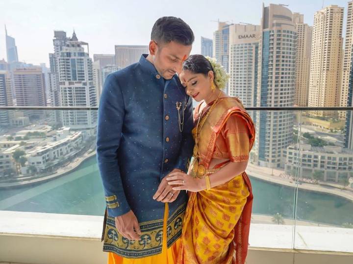 sonali kulkarni engagement News