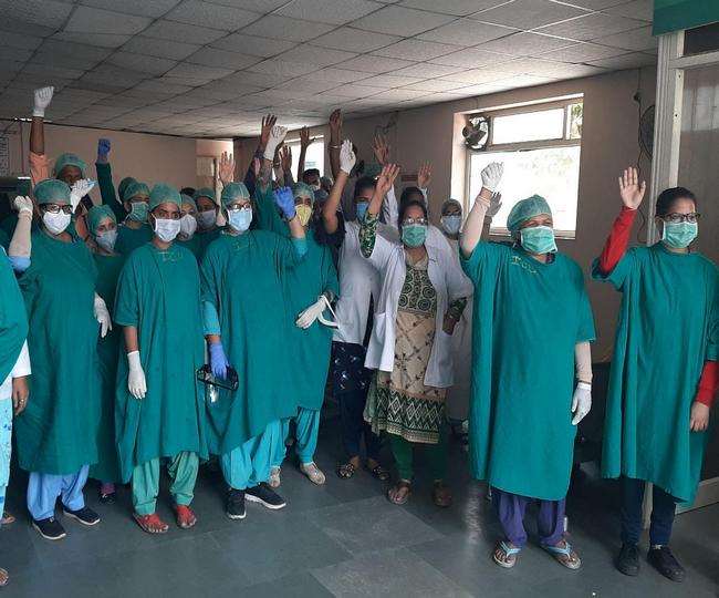 Nursing staff protest hospital