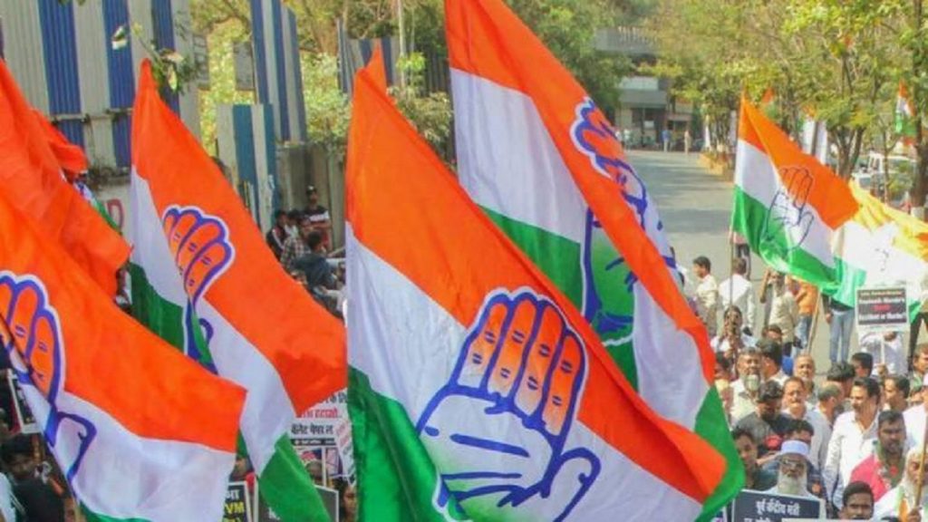 Gujarat Congress MLAs resign