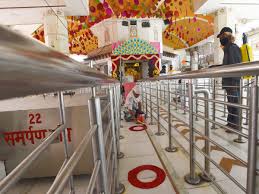 Shopping Malls Restaurants Temples reopen