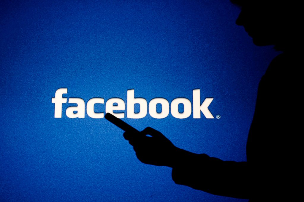 Facebook removes 200 accounts