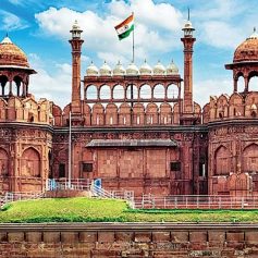 red fort opened to public