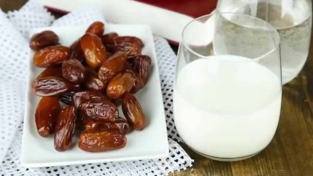 Dates milk benefits