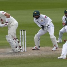 England beat Pakistan