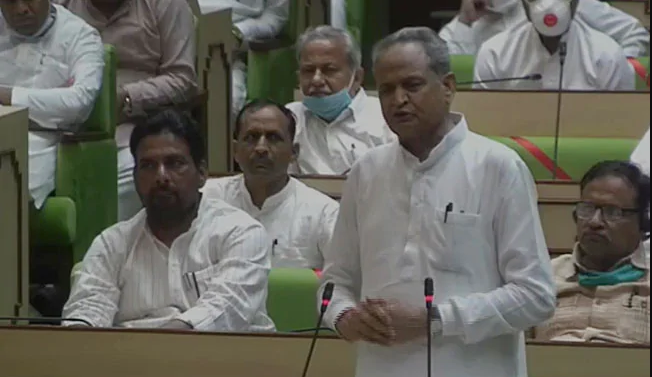 ashok gehlot wins confidence vote
