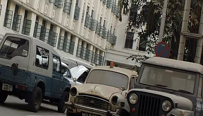 government vehicles back officers