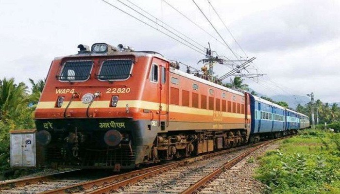 train running non stop from lalitpur to bhopal