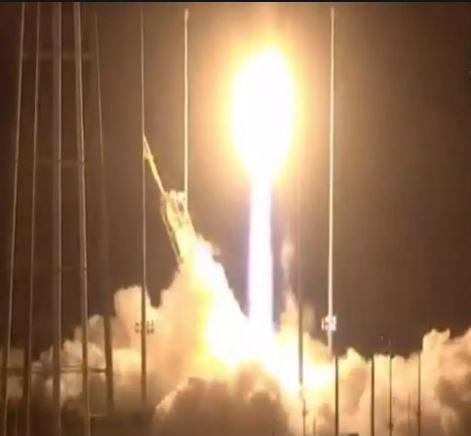 Nasa lifts off cargo spacecraft