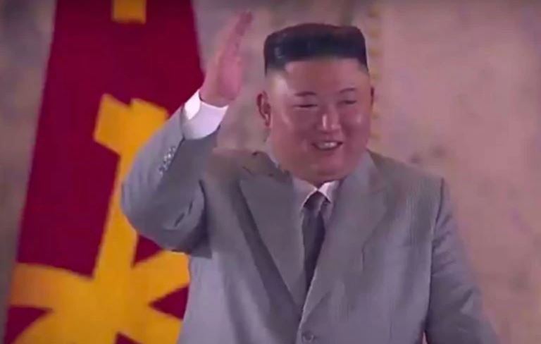 Kim Jong un tearfully thanks troops