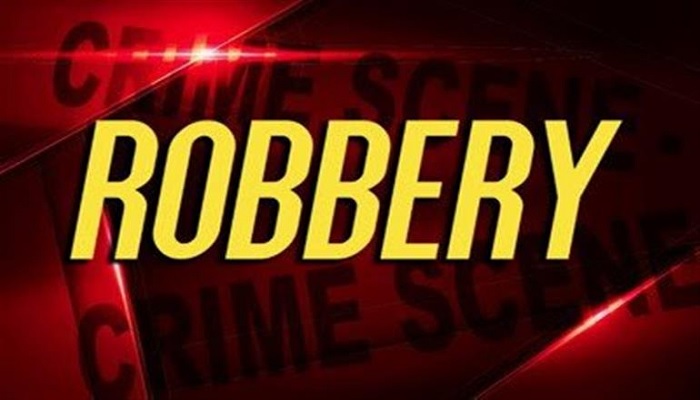 Women robbed youngsters