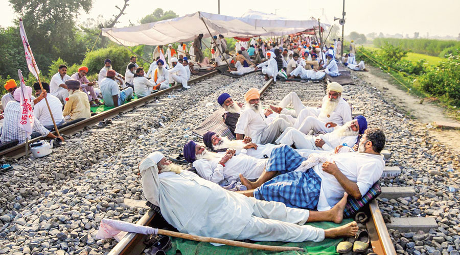 Punjab farmers protest railways