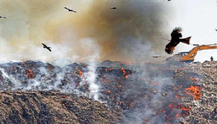 Fire on ghazipur landfill site
