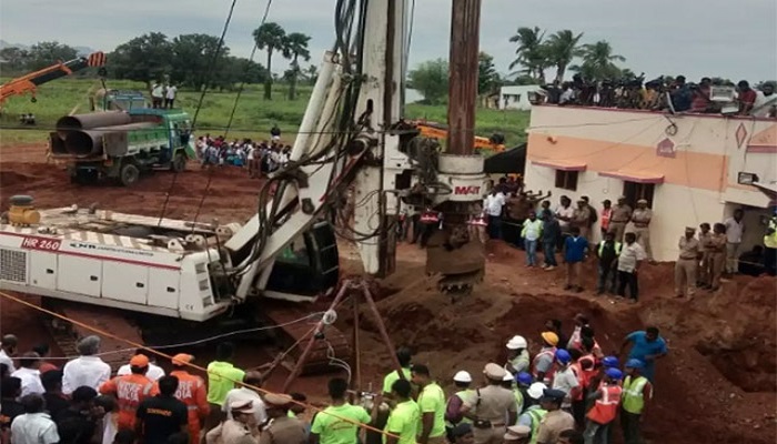 Boy trapped in borewell