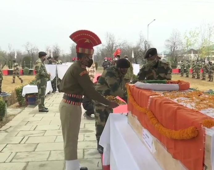 Indian army gave last farewell