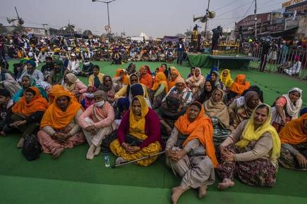 Womens in farmers protest delhi