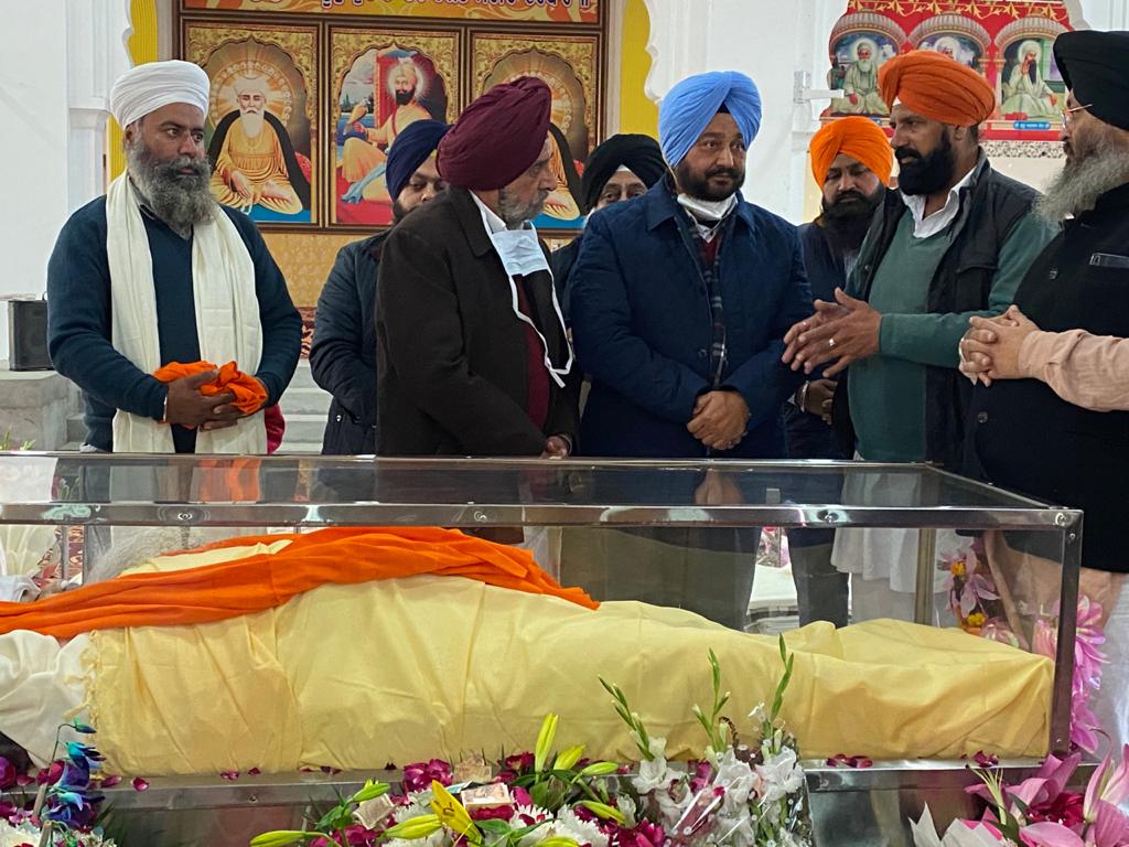 Tript Bajwa pay homage to Baba Ram Singh