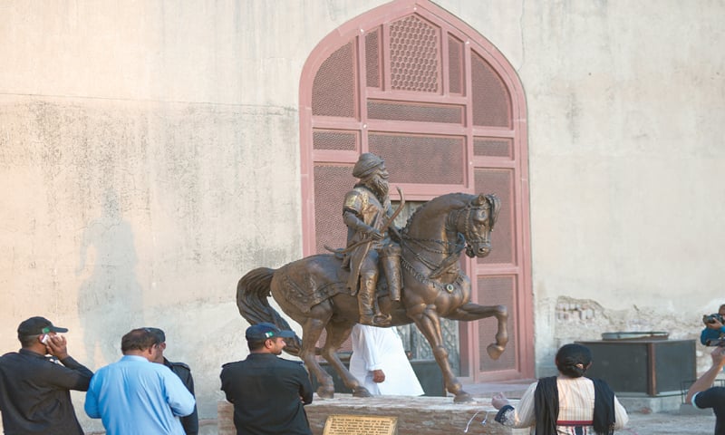 Maharaja Ranjit Singh statue
