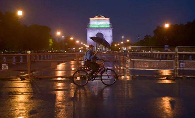Delhi Night curfew imposed