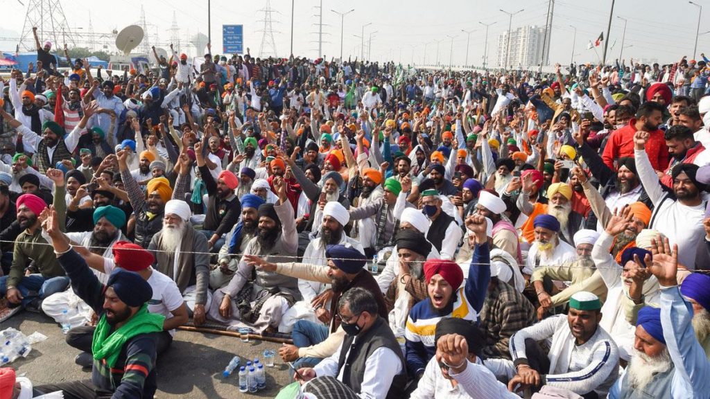 Delhi farmers protest