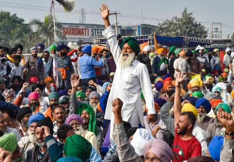 Arvind Kejriwal Visits Singhu Border