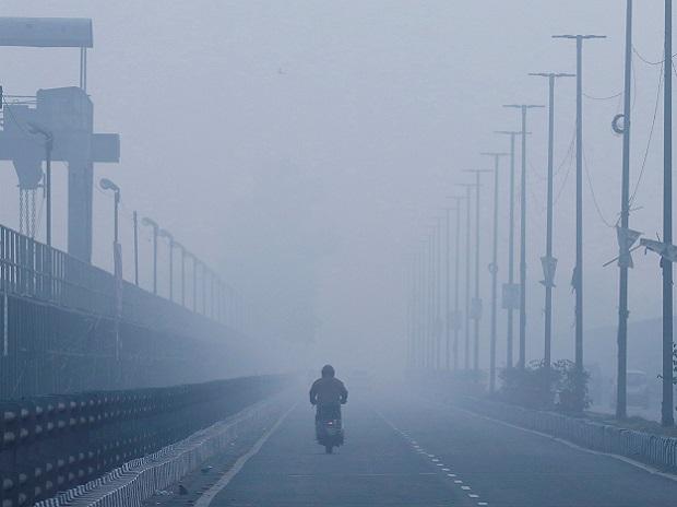 Severe cold continues in North India