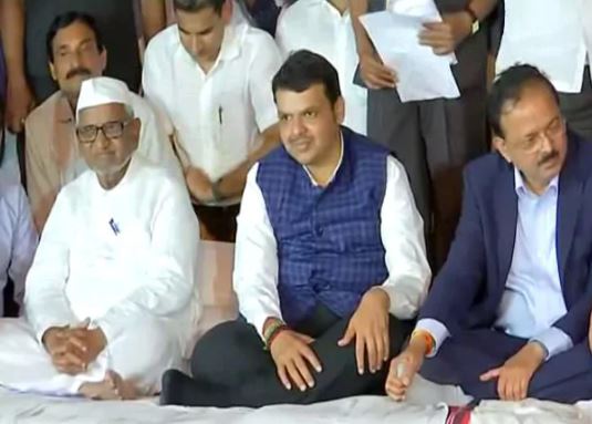 Anna Hazare Cancels Fast