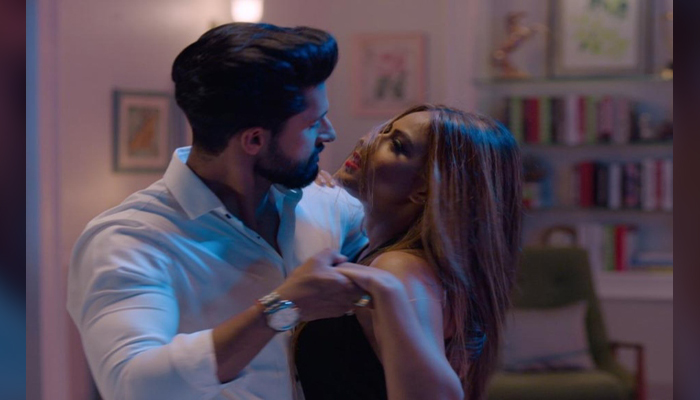 Nia Sharma told Ravi Dubey Best Kisser