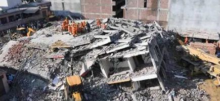 building collapsed in delhi
