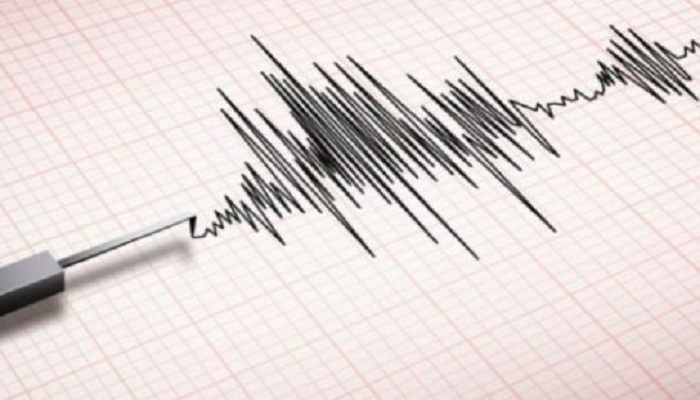 6.6 magnitude earthquake shakes