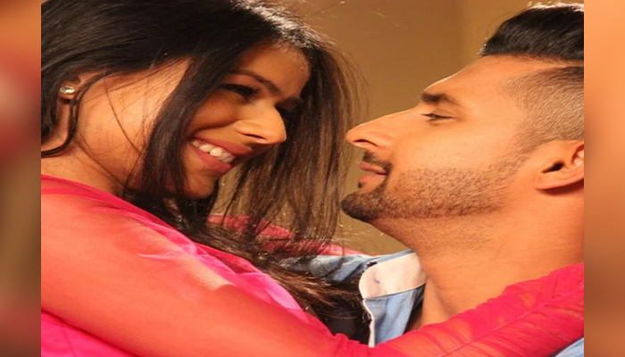 Nia Sharma told Ravi Dubey Best Kisser