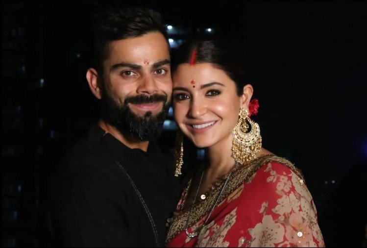 Anushka and Virat Shared First Picture of Their Daughter