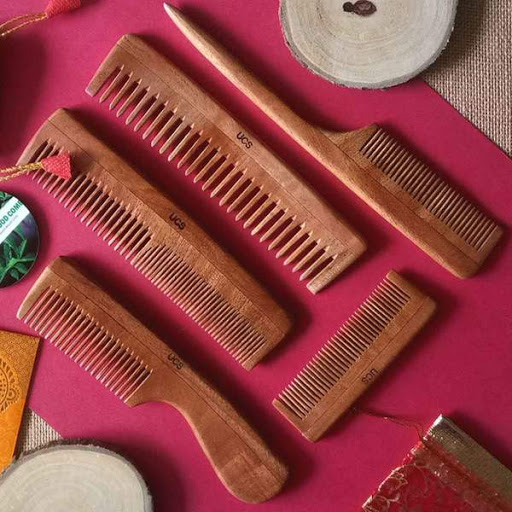 Wood comb benefits