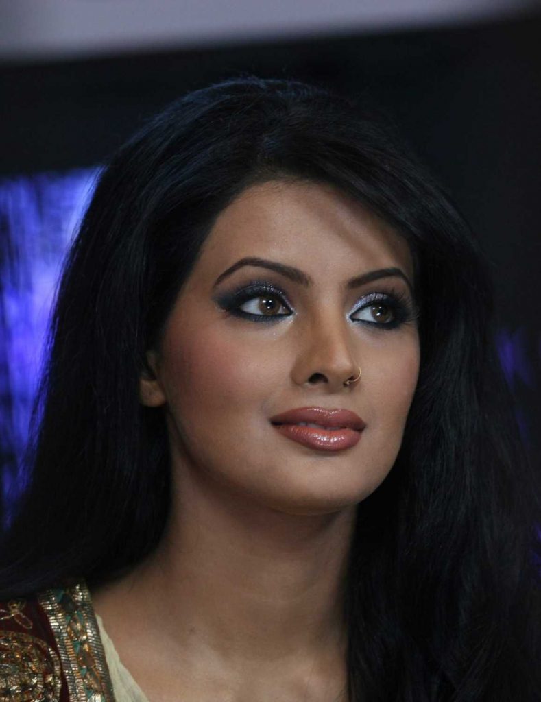 Today Geeta Basra's Birthday