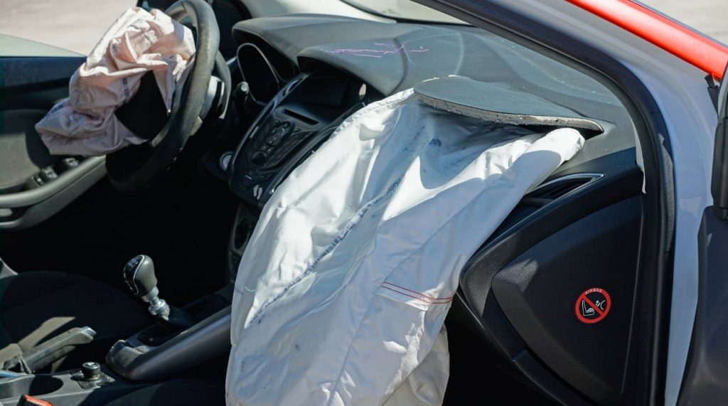 Govt makes airbag mandatory