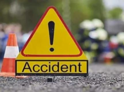 13 killed as bus and auto-rickshaw collide