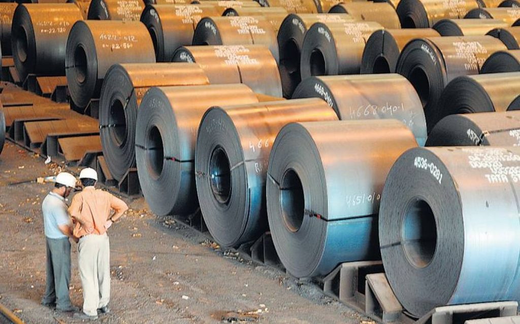 India steel production falls
