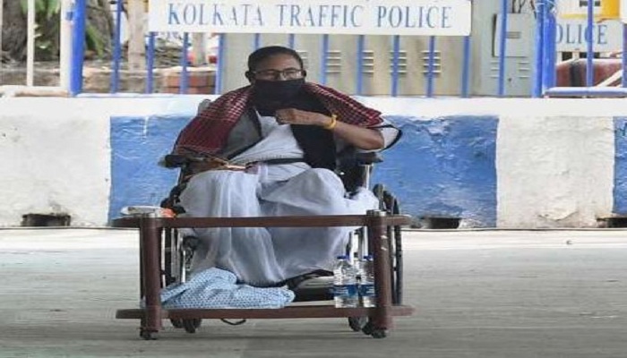 Mamata banerjee dharna protest