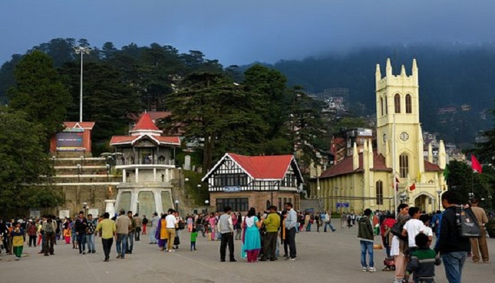 People traveling to Himachal Pradesh