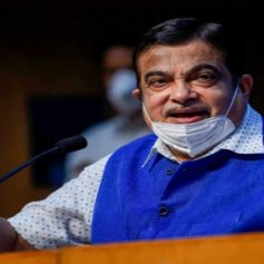 Gadkari on vaccine production license