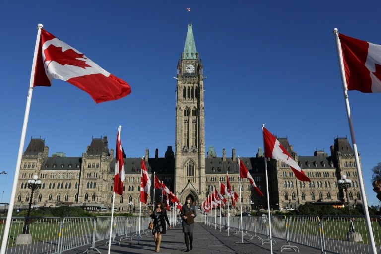 Canada to suspend entry