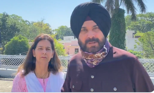 Navjot Sidhu support to farmers