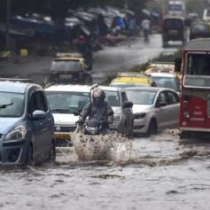Monsoon knocked in Mumbai