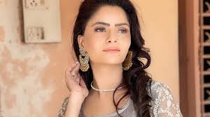 actress gehana vasisth including