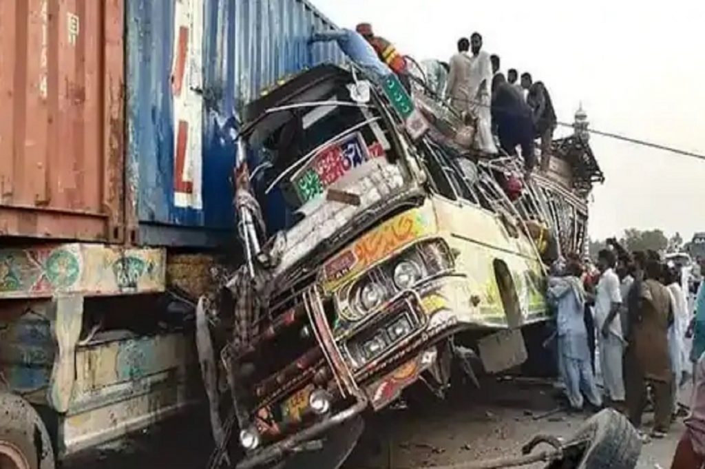 Pakistan Bus Accident