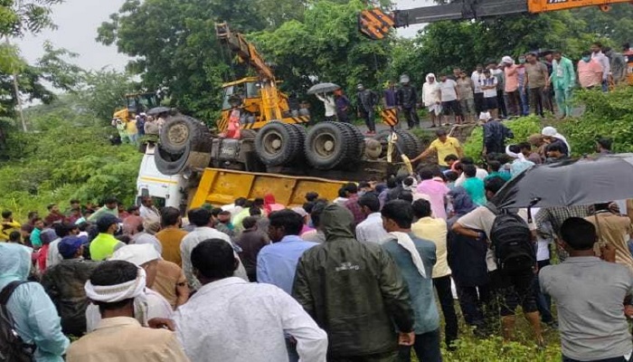 13 labourers killed in maharashtra buldhana