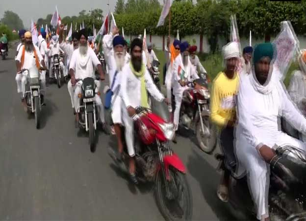 Amritsar farmers march