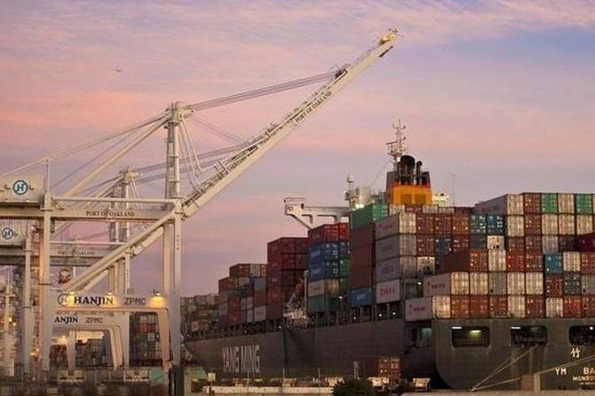 Taliban stop all exports and imports