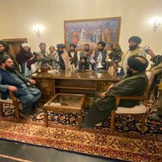 taliban capture afghanistan presidential palace