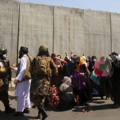 taliban beats women protesters and journalists