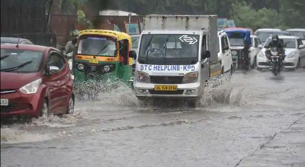 Rain lash parts of Delhi-NCR